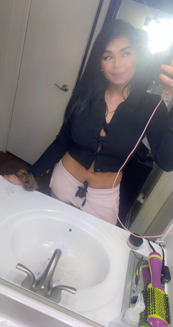 alexa_castano Onlyfans leaked photo 9906991 on Hotleaks.tv