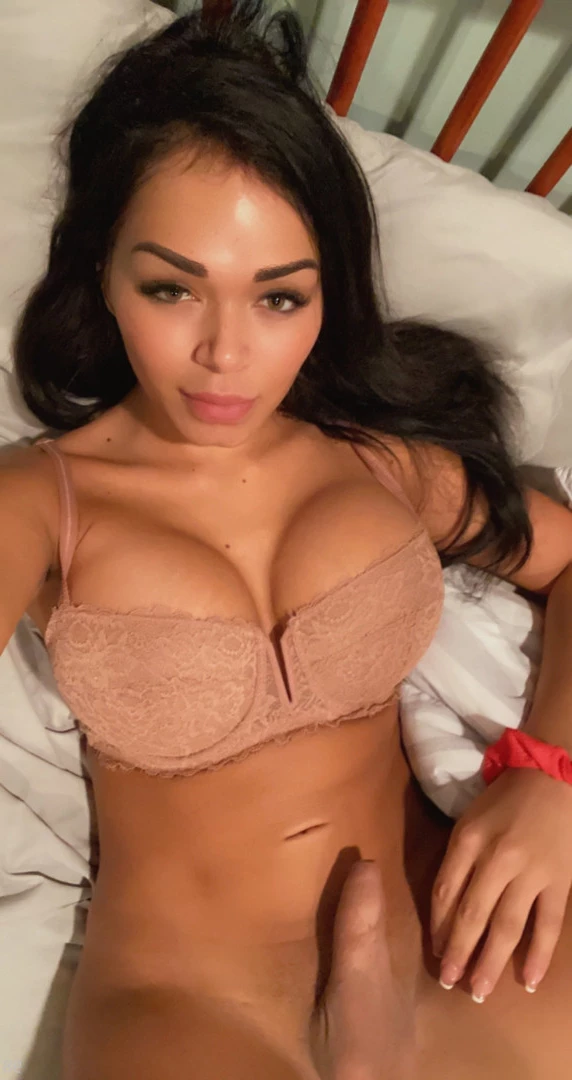 alexa_castano Onlyfans leaked photo 9907320 on Hotleaks.tv