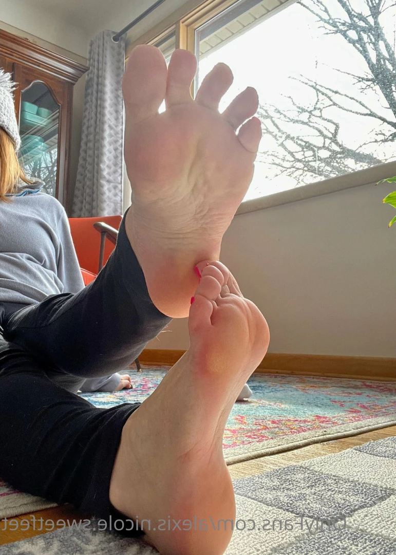 alexis.nicole.sweetfeet Onlyfans leaked photo 9004598 on Hotleaks.tv