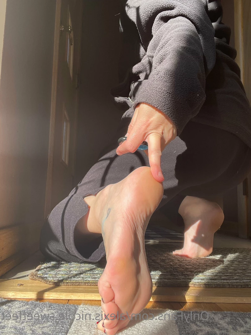alexis.nicole.sweetfeet Onlyfans leaked photo 9007607 on Hotleaks.tv
