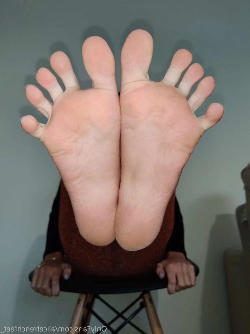 alicefrenchfeet [ alice.frenchfeet ] Onlyfans leaked photo 8824839 on Hotleaks.tv