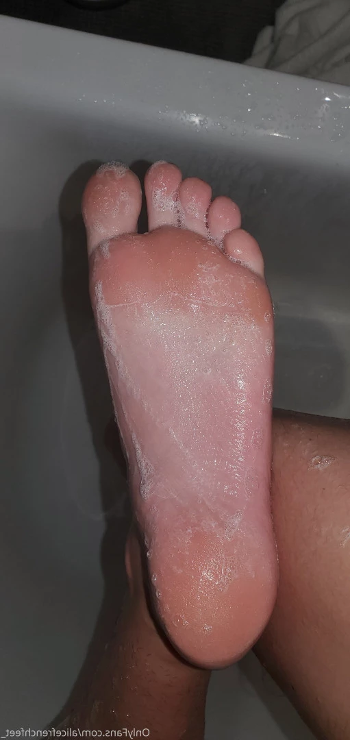 alicefrenchfeet [ alice.frenchfeet ] Onlyfans leaked photo 8825347 on Hotleaks.tv