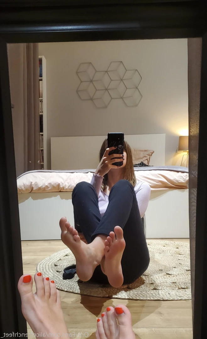alicefrenchfeet [ alice.frenchfeet ] Onlyfans leaked photo 8825888 on Hotleaks.tv