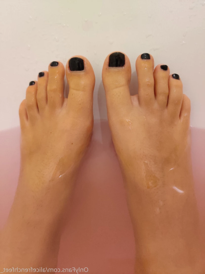 alicefrenchfeet [ alice.frenchfeet ] Onlyfans leaked photo 8826309 on Hotleaks.tv