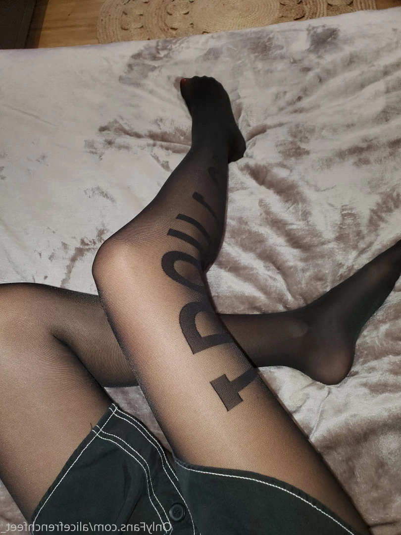 alicefrenchfeet [ alice.frenchfeet ] Onlyfans leaked photo 8826680 on Hotleaks.tv