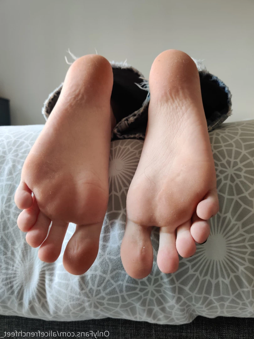 alicefrenchfeet [ alice.frenchfeet ] Onlyfans leaked photo 8828778 on Hotleaks.tv