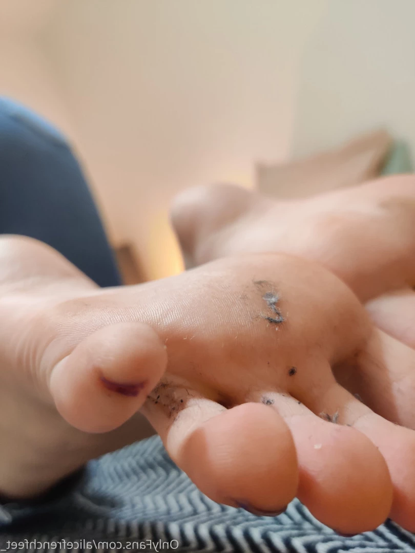 alicefrenchfeet [ alice.frenchfeet ] Onlyfans leaked photo 8828801 on Hotleaks.tv