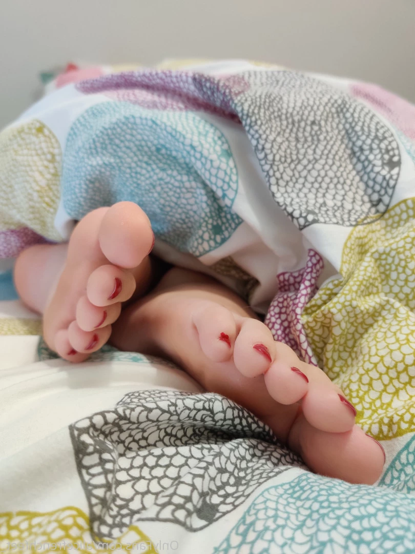 alicefrenchfeet [ alice.frenchfeet ] Onlyfans leaked photo 8828812 on Hotleaks.tv