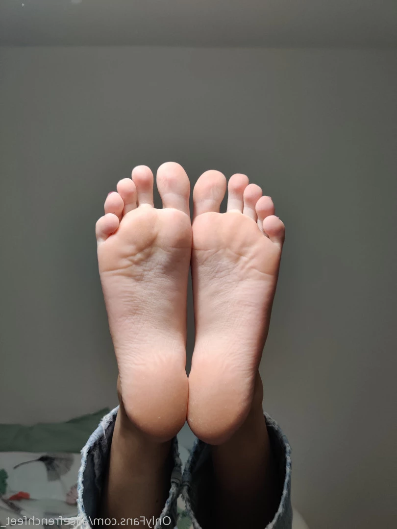 alicefrenchfeet [ alice.frenchfeet ] Onlyfans leaked photo 8829021 on Hotleaks.tv