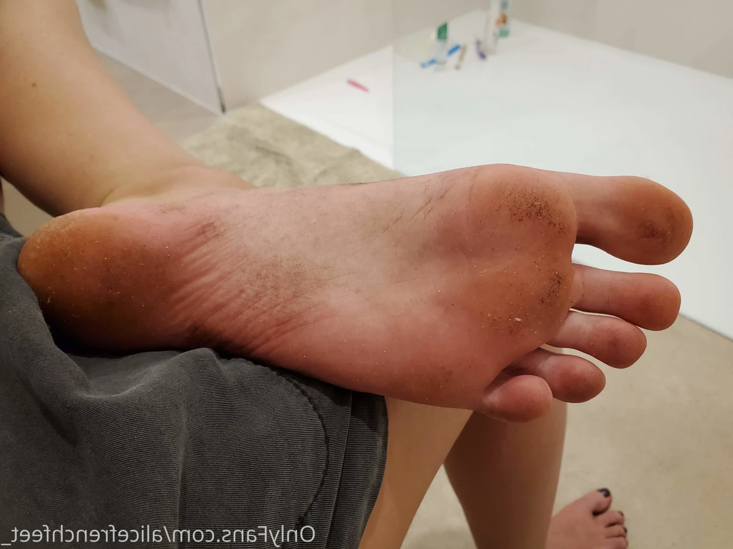 alicefrenchfeet [ alice.frenchfeet ] Onlyfans leaked photo 8829312 on Hotleaks.tv