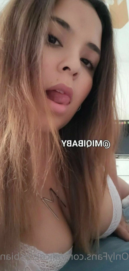 Alice MLf 💦 [ aliceislesbian ] Onlyfans leaked photo 9081888 on Hotleaks.tv