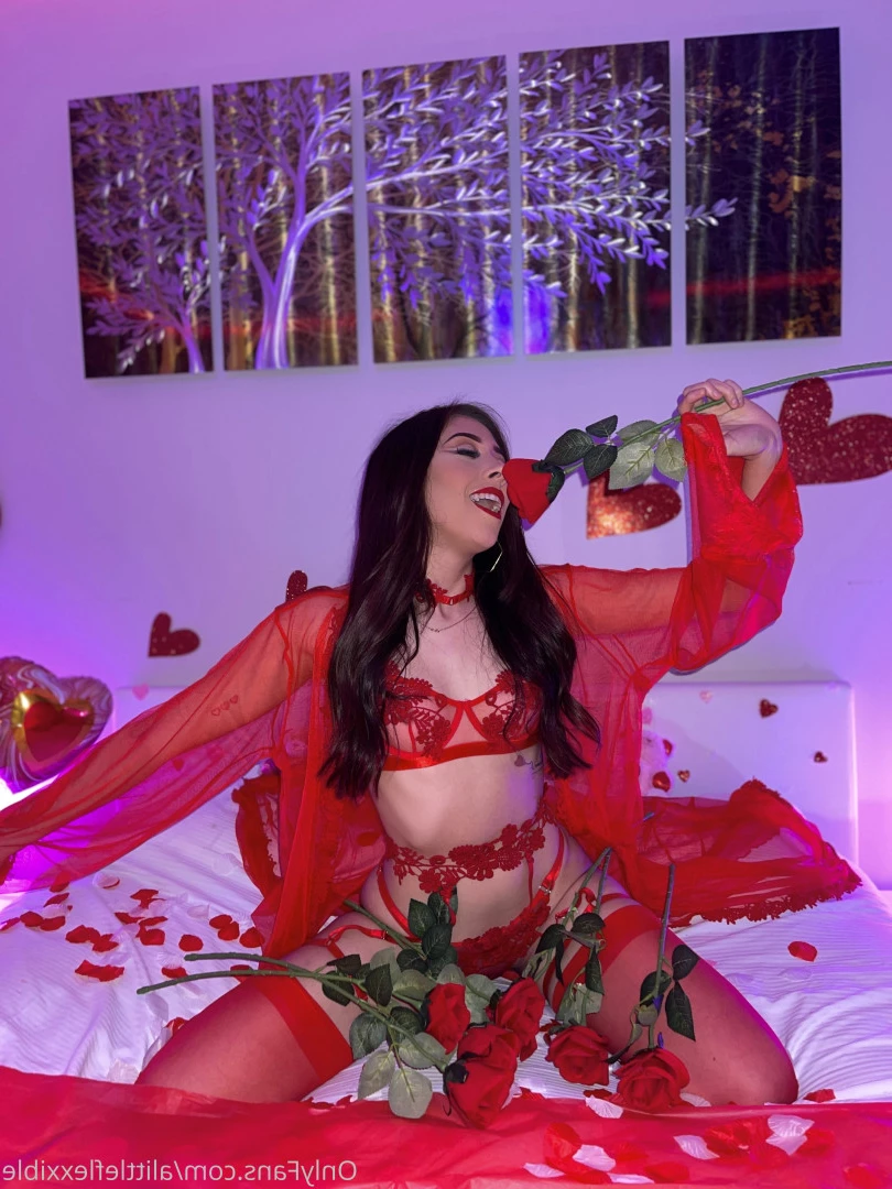 Zoey 💞 [ alittleflexxible ] Onlyfans leaked photo 8820360 on Hotleaks.tv