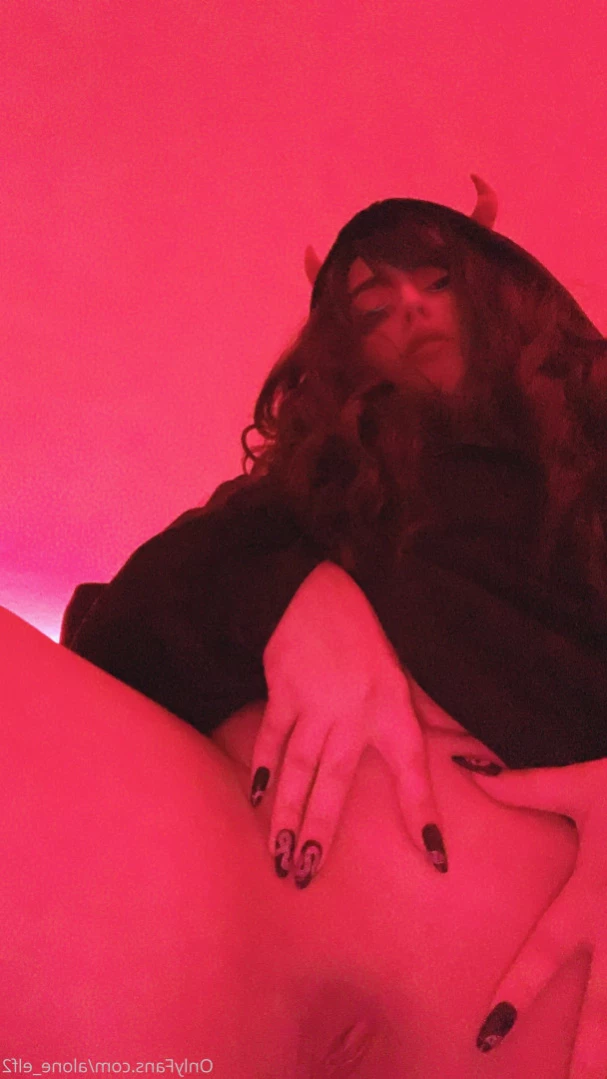 Allein [ allein.grrrl ] Onlyfans leaked photo 15357795 on Hotleaks.tv