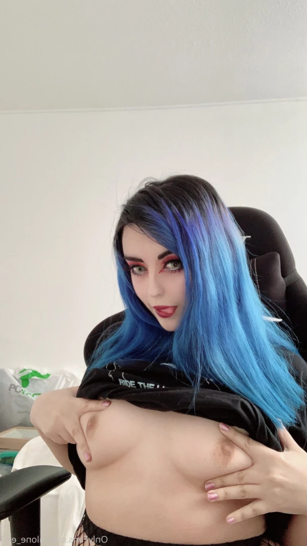 Allein [ allein.grrrl ] Onlyfans leaked photo 15458031 on Hotleaks.tv