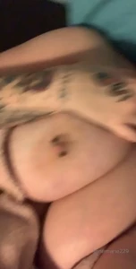 10509718
