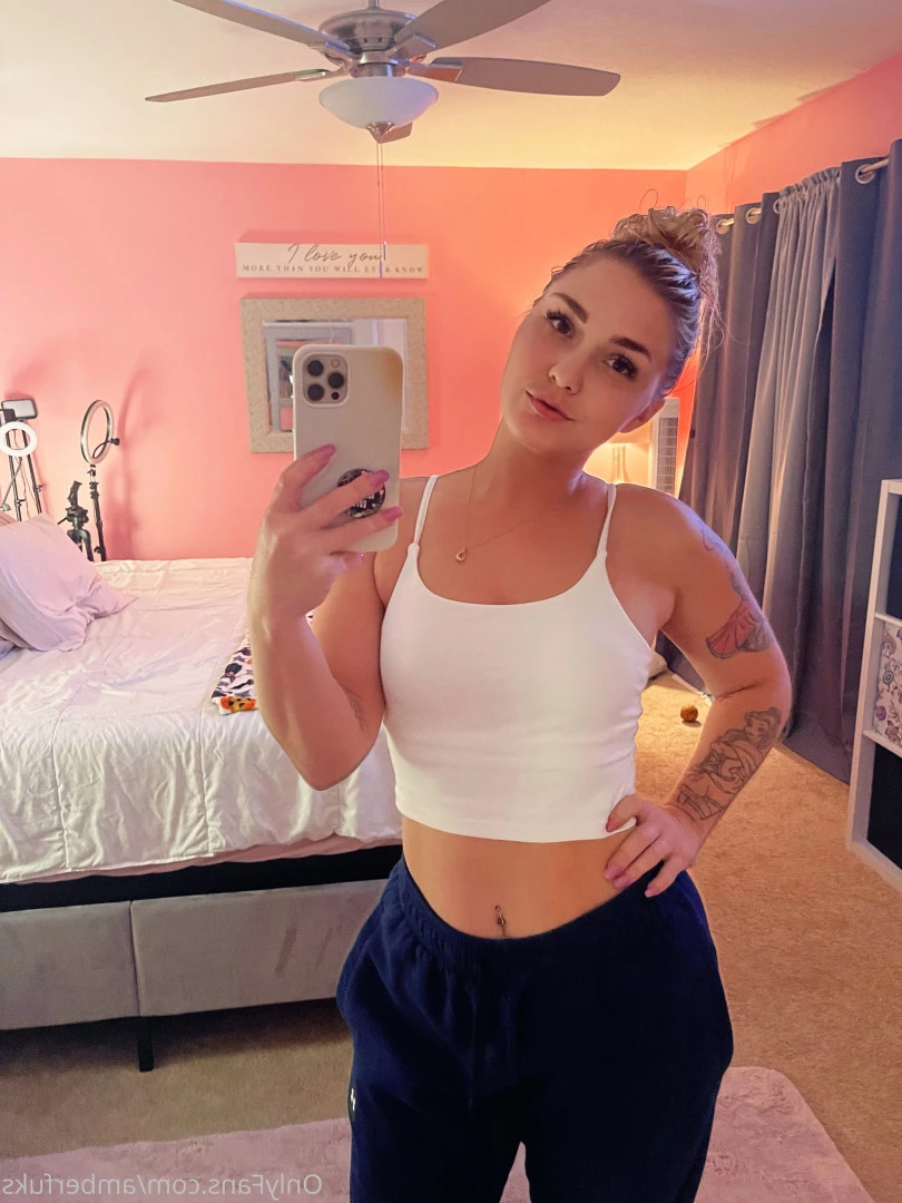 𝗕𝗥𝗨𝗡𝗘𝗧𝗧𝗘 𝗕𝗢𝗠𝗕𝗦𝗛𝗘𝗟𝗟 💣 [ amberfuks ] Onlyfans leaked photo 9992741 on Hotleaks.tv