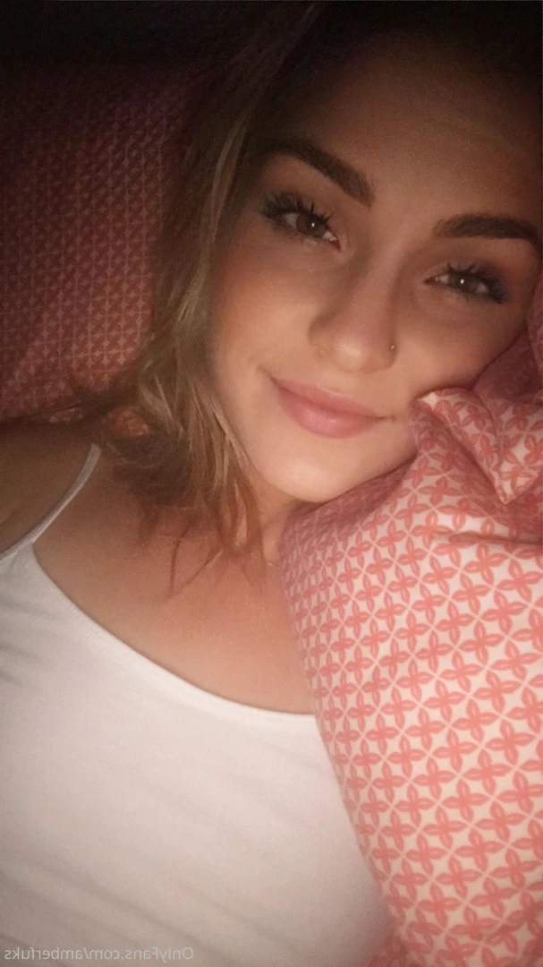 𝗕𝗥𝗨𝗡𝗘𝗧𝗧𝗘 𝗕𝗢𝗠𝗕𝗦𝗛𝗘𝗟𝗟 💣 [ amberfuks ] Onlyfans leaked photo 9993110 on Hotleaks.tv