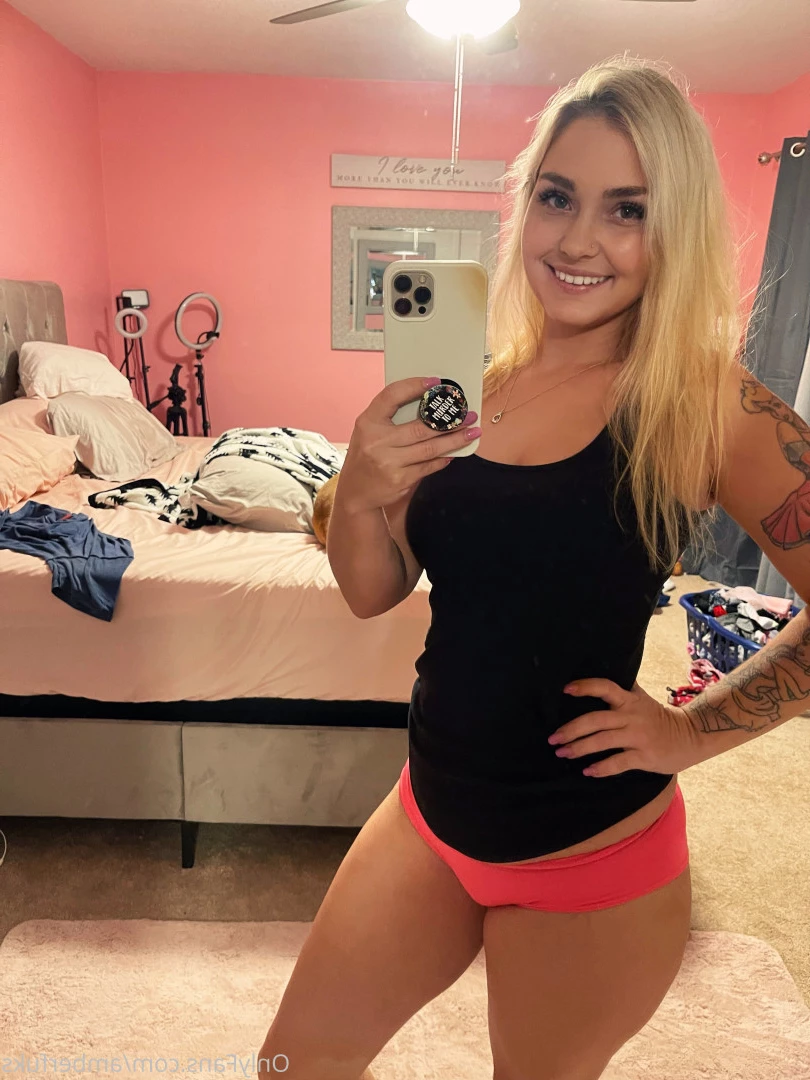 𝗕𝗥𝗨𝗡𝗘𝗧𝗧𝗘 𝗕𝗢𝗠𝗕𝗦𝗛𝗘𝗟𝗟 💣 [ amberfuks ] Onlyfans leaked photo 9993500 on Hotleaks.tv