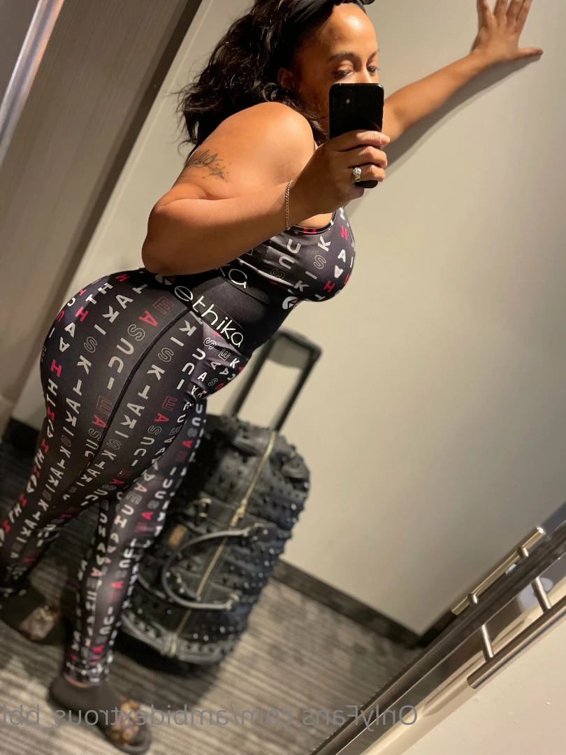 Ambi_BBL [ ambidextrous_bbl ] Onlyfans leaked photo 9706834 on Hotleaks.tv