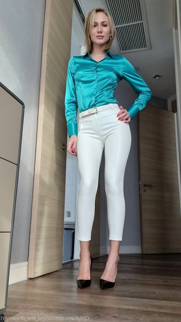 Alice [ angel_the_dreamgirl ] Onlyfans leaked photo 12299238 on Hotleaks.tv