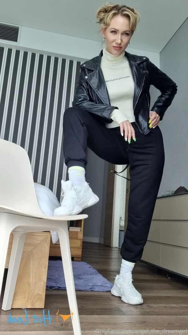 Alice [ angel_the_dreamgirl ] Onlyfans leaked photo 13493945 on Hotleaks.tv
