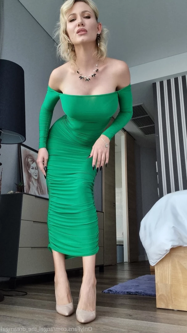 Alice [ angel_the_dreamgirl ] Onlyfans leaked photo 13558537 on Hotleaks.tv