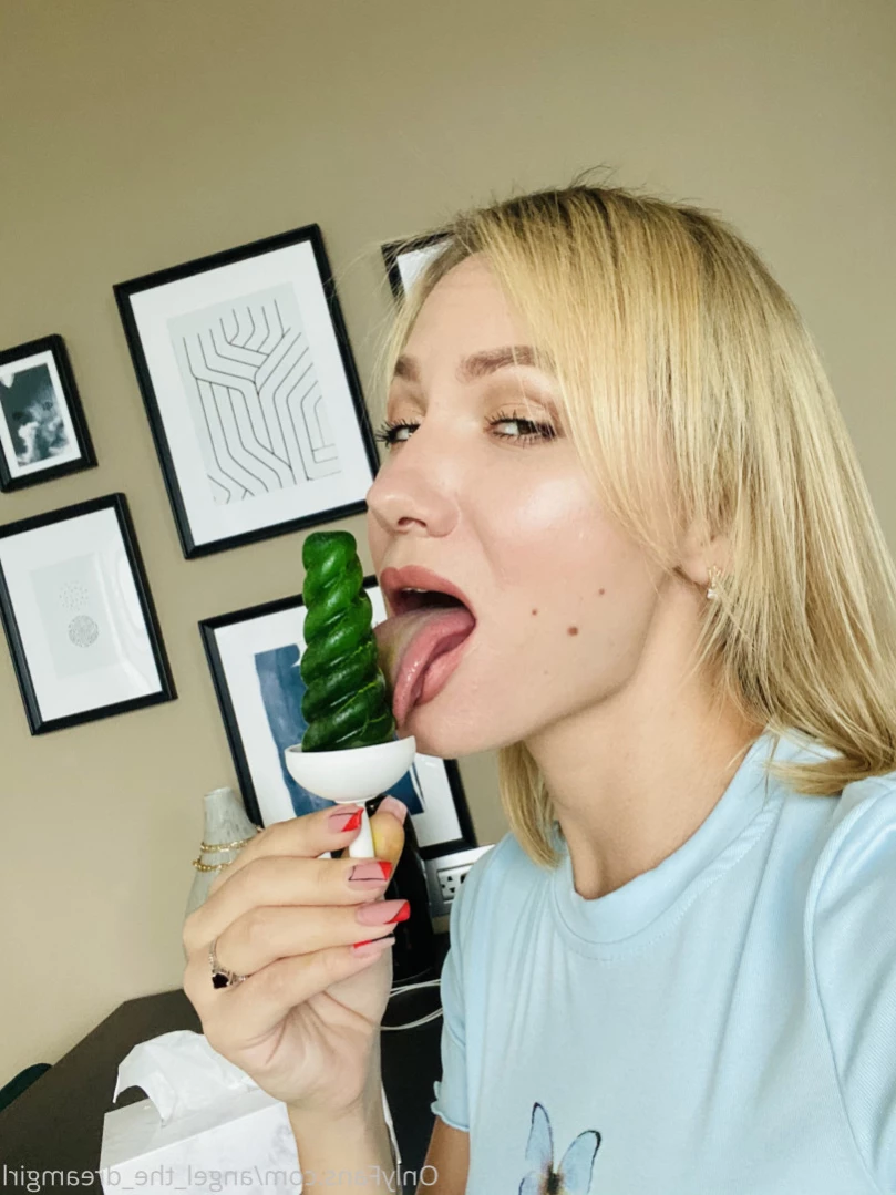 Alice [ angel_the_dreamgirl ] Onlyfans leaked photo 14445373 on Hotleaks.tv
