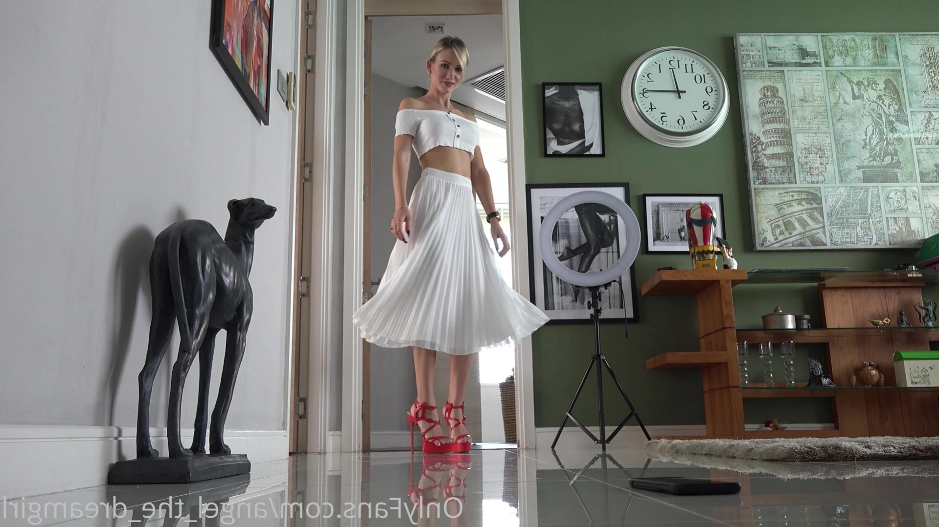 Alice [ angel_the_dreamgirl ] Onlyfans leaked photo 14452062 on Hotleaks.tv