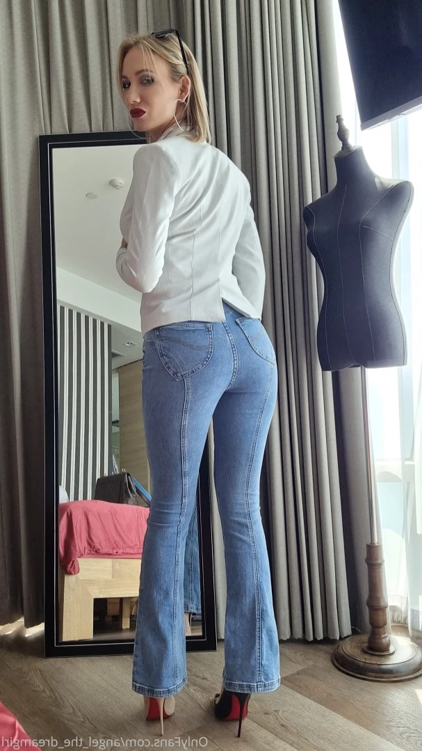 Alice [ angel_the_dreamgirl ] Onlyfans leaked photo 15680655 on Hotleaks.tv