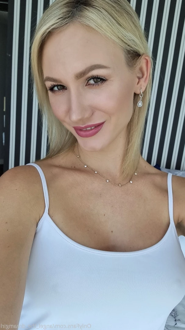 Alice [ angel_the_dreamgirl ] Onlyfans leaked photo 15748996 on Hotleaks.tv