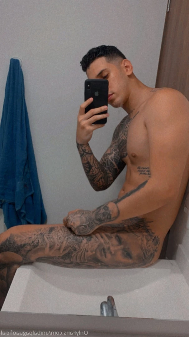 Anibal pagua [ anibalpaguaoficial ] Onlyfans leaked photo 13059044 on Hotleaks.tv