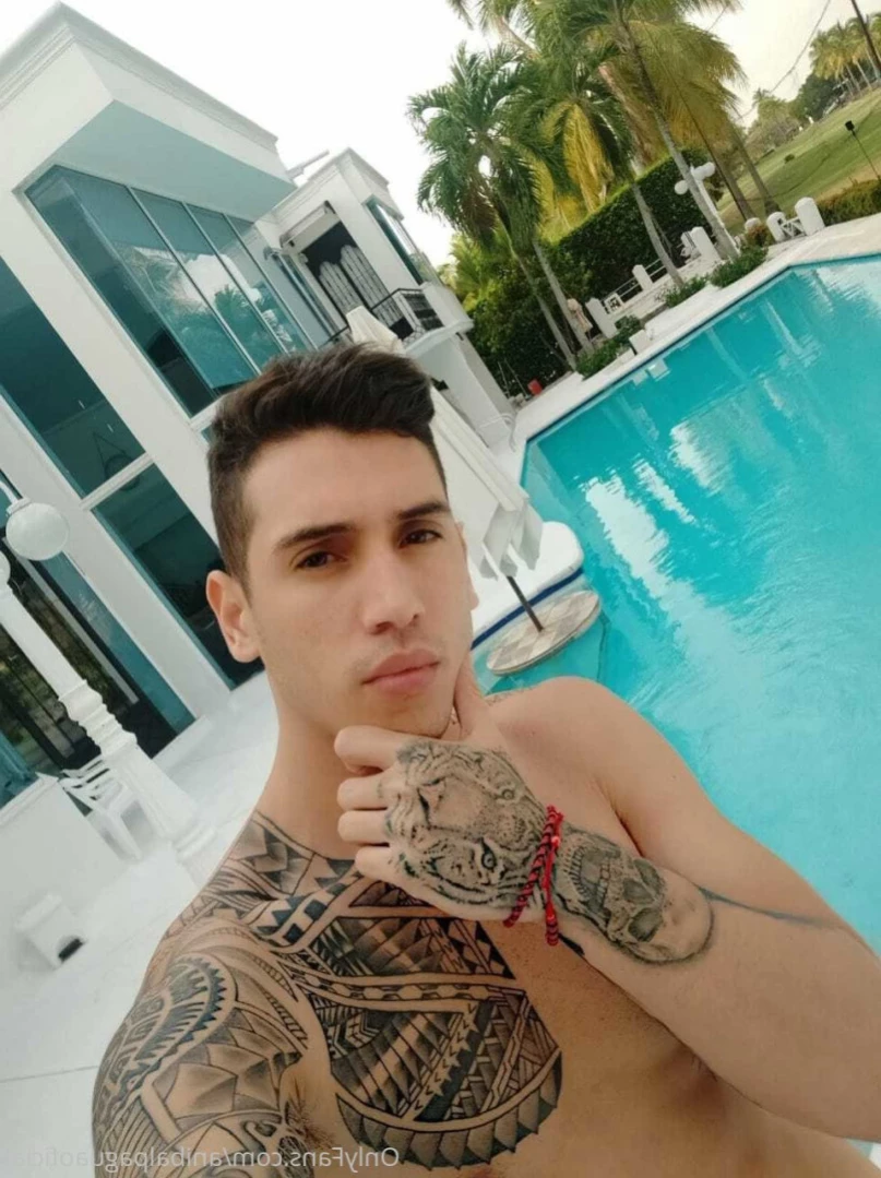 Anibal pagua [ anibalpaguaoficial ] Onlyfans leaked photo 13059386 on Hotleaks.tv