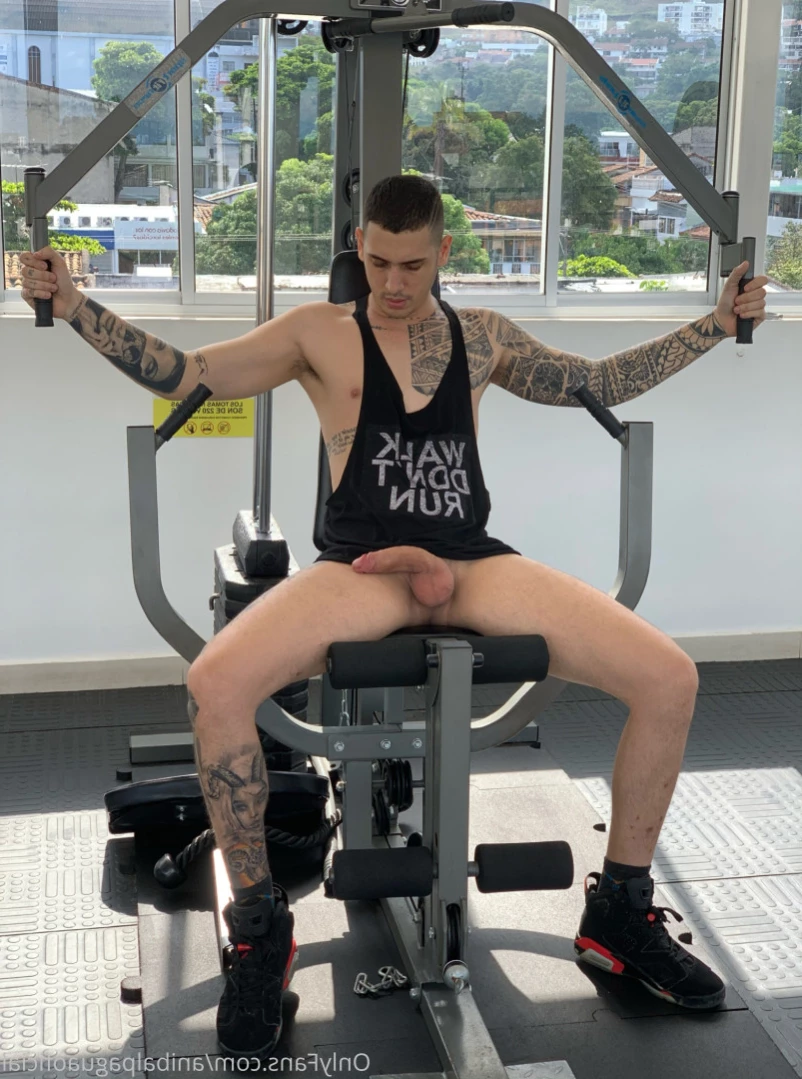Anibal pagua [ anibalpaguaoficial ] Onlyfans leaked photo 15267199 on Hotleaks.tv