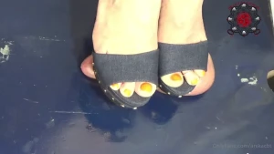 10506299