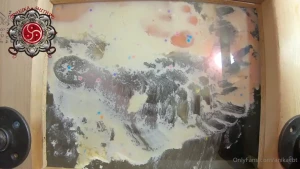 10506319