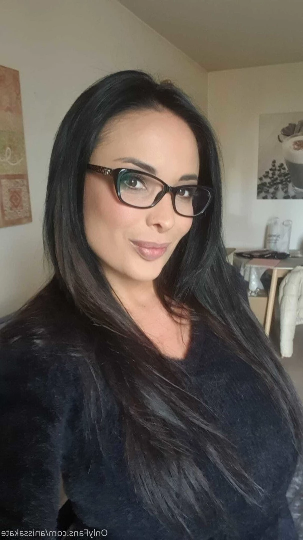 Anissa Kate [ anissa_kate ] Onlyfans leaked photo 14244393 on Hotleaks.tv