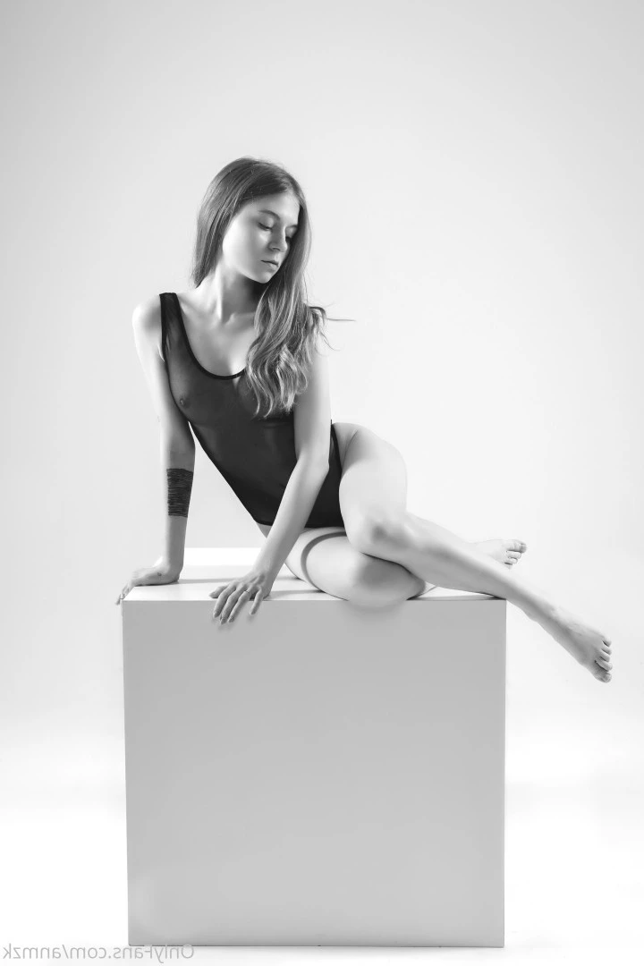 Anna [ anmzk ] Onlyfans leaked photo 9073379 on Hotleaks.tv