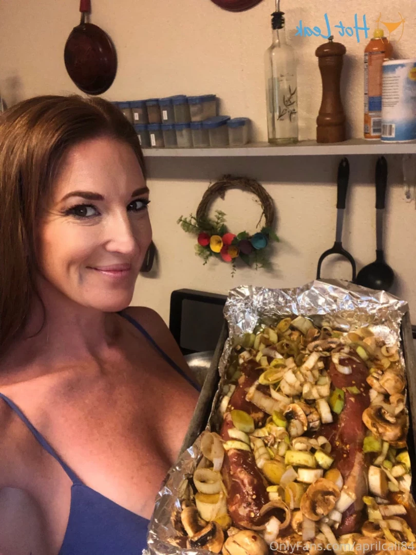 aprilcali84 Onlyfans leaked photo 11829992 on Hotleaks.tv