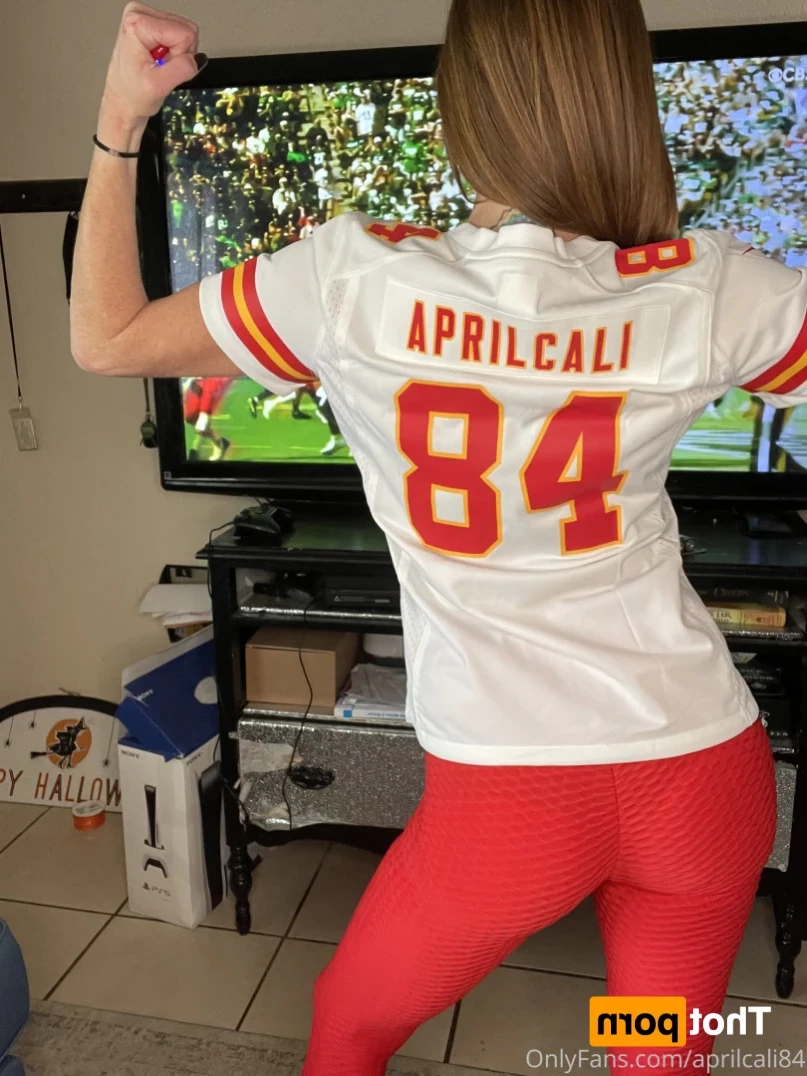aprilcali84 Onlyfans leaked photo 13656858 on Hotleaks.tv