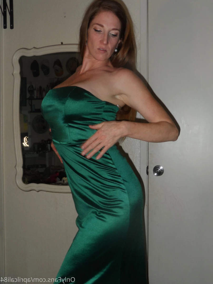 aprilcali84 Onlyfans leaked photo 13711626 on Hotleaks.tv