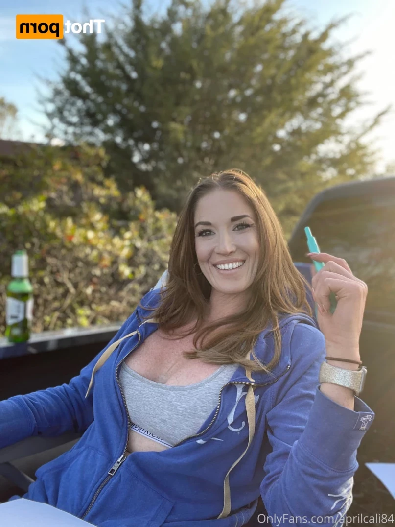 aprilcali84 Onlyfans leaked photo 13893008 on Hotleaks.tv