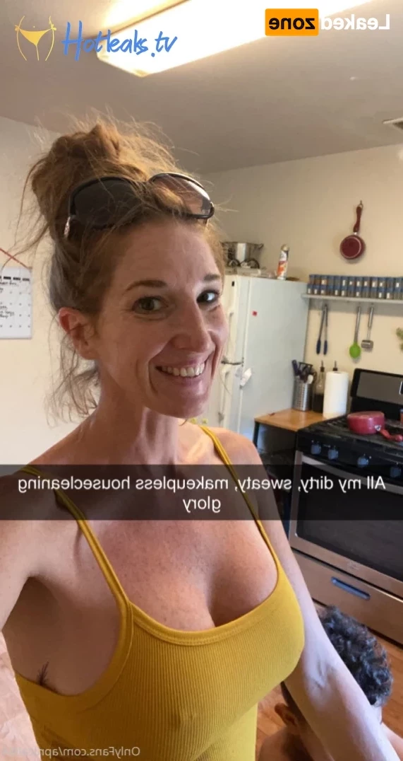 aprilcali84 Onlyfans leaked photo 14739615 on Hotleaks.tv