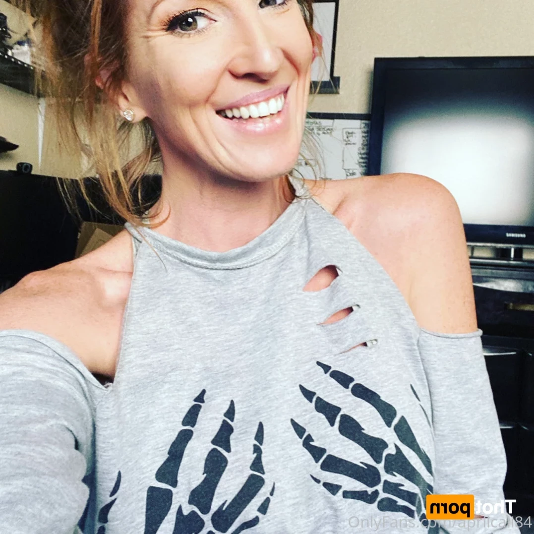 aprilcali84 Onlyfans leaked photo 14890002 on Hotleaks.tv