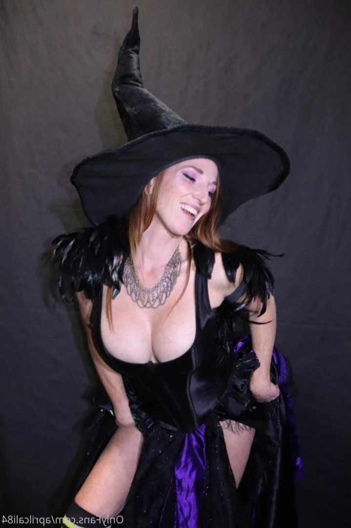 aprilcali84 Onlyfans leaked photo 16140007 on Hotleaks.tv