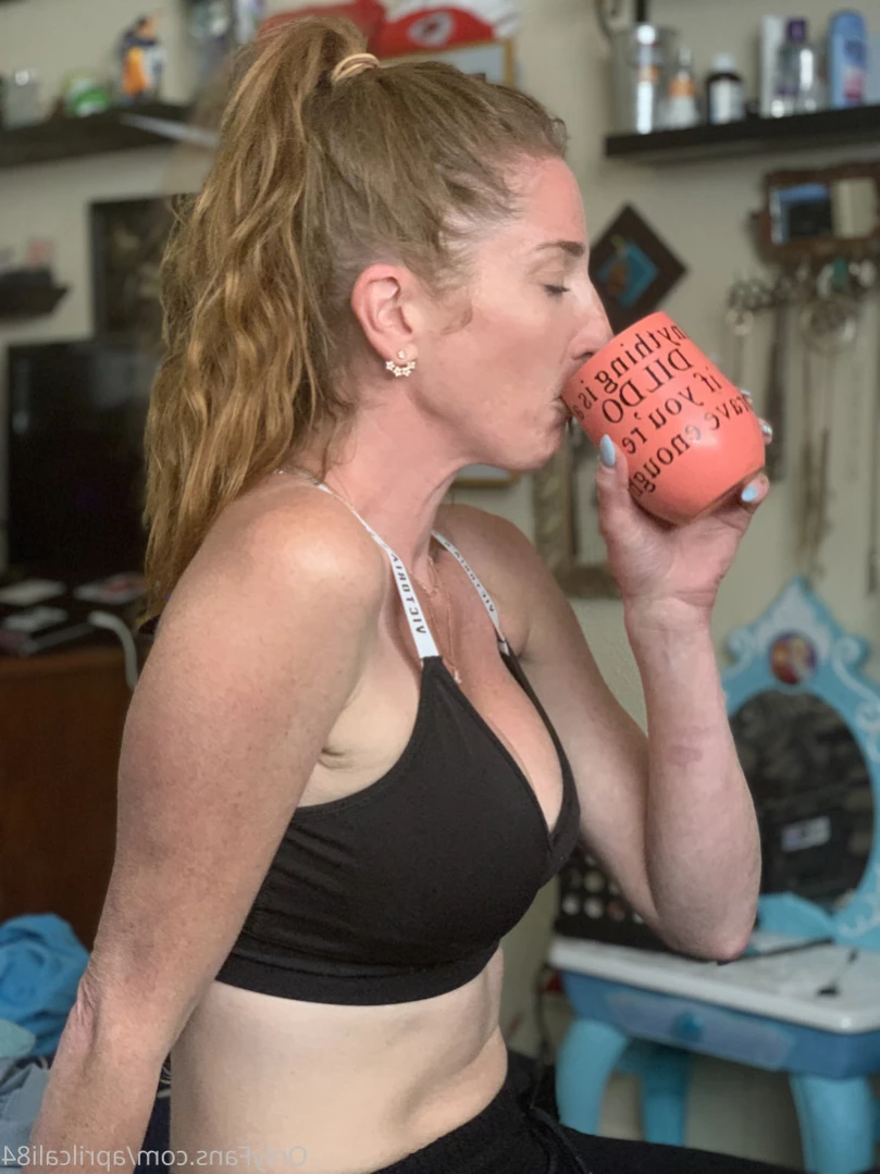 aprilcali84 Onlyfans leaked photo 16251216 on Hotleaks.tv
