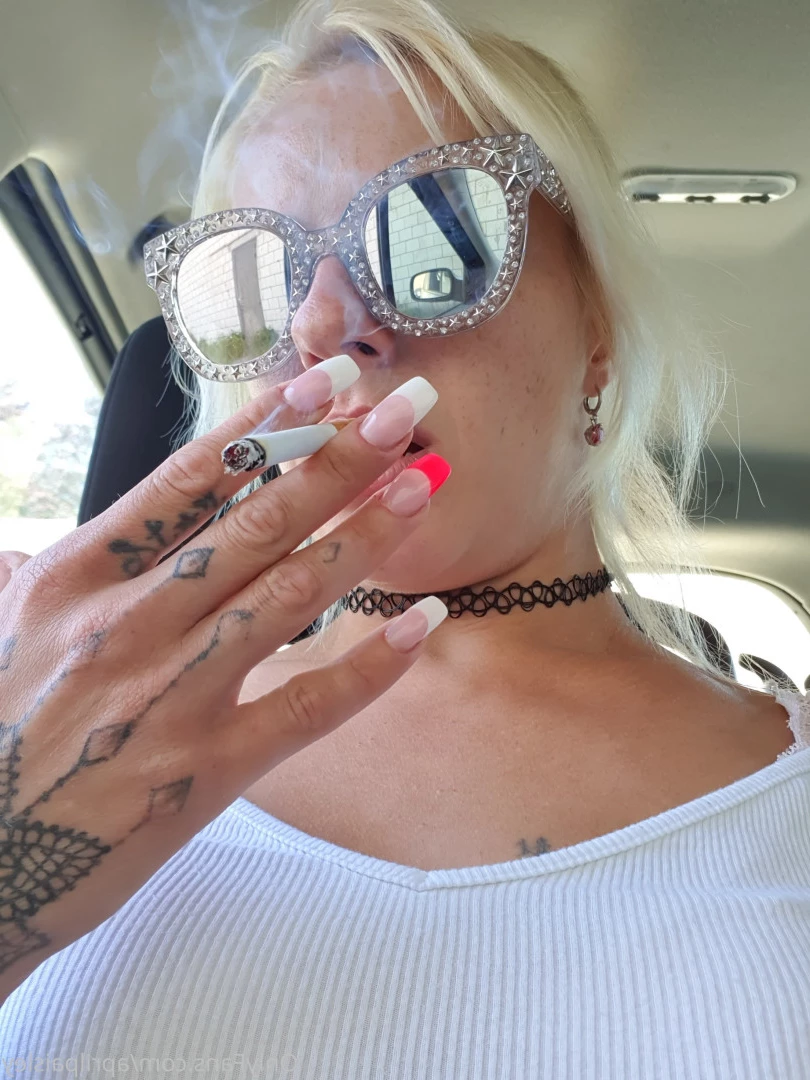 April Paisley OFFICIAL [ aprilpaisleyofficial ] Onlyfans leaked photo 8936907 on Hotleaks.tv