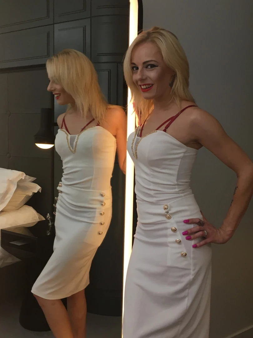 April Paisley OFFICIAL [ aprilpaisleyofficial ] Onlyfans leaked photo 8940367 on Hotleaks.tv