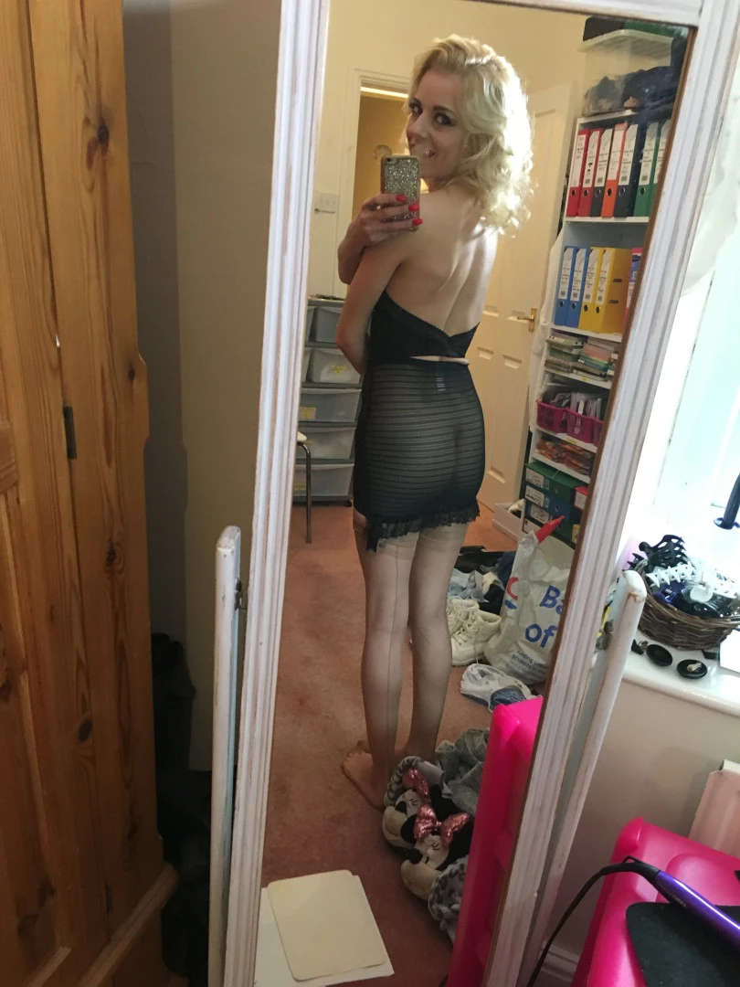 April Paisley OFFICIAL [ aprilpaisleyofficial ] Onlyfans leaked photo 8948767 on Hotleaks.tv