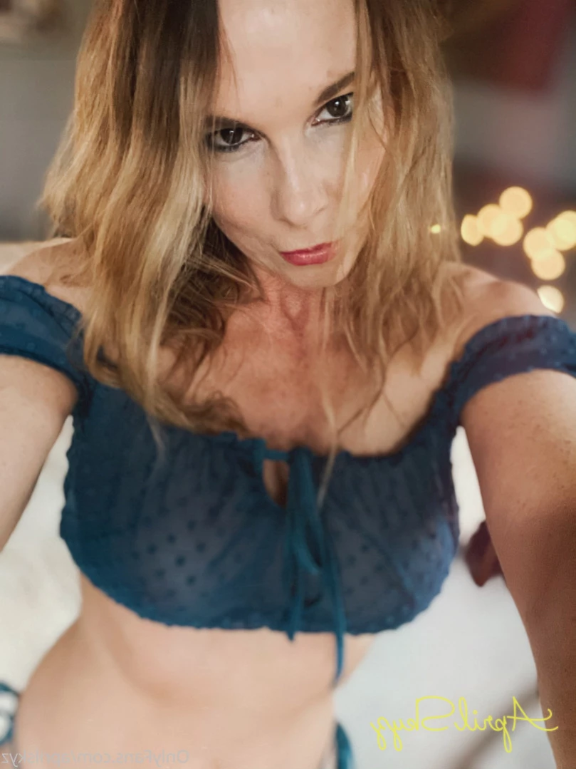 aprilskyz Onlyfans leaked photo 10922417 on Hotleaks.tv