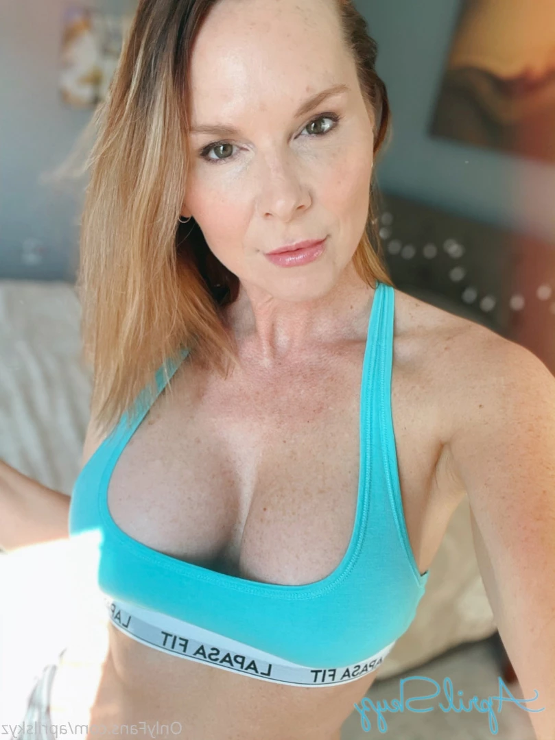 aprilskyz Onlyfans leaked photo 13061746 on Hotleaks.tv